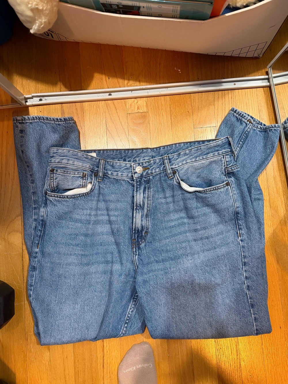 Zara Men's Light Blue Relaxed Denim Jeans